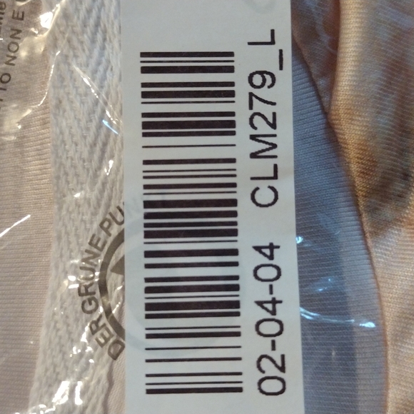 Fake tattoo long sleeve shirt - Picture 4 of 4